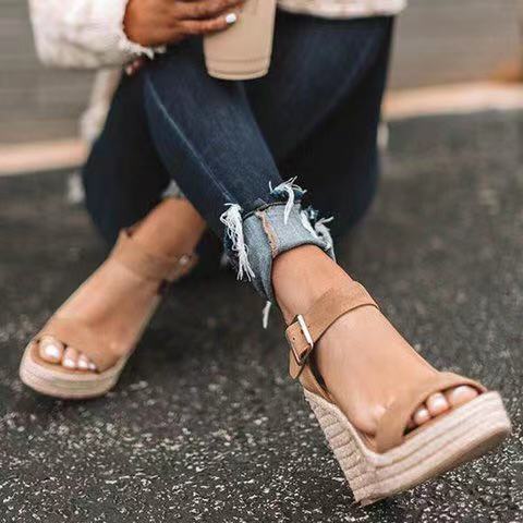 Orthopädische Keilabsatz-Sandalen Komfort trifft auf Eleganz