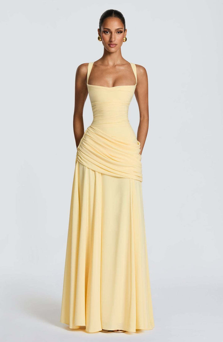 Damen Abendkleid mit elegantem, tailliertem Schnitt