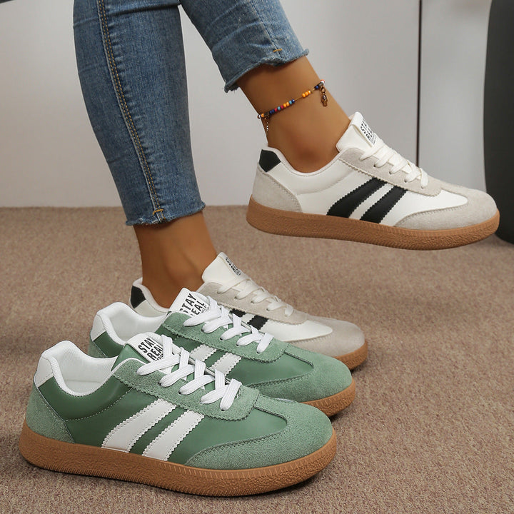 Damen Sneakers im modernen Sportdesign mit bequemer Dämpfung