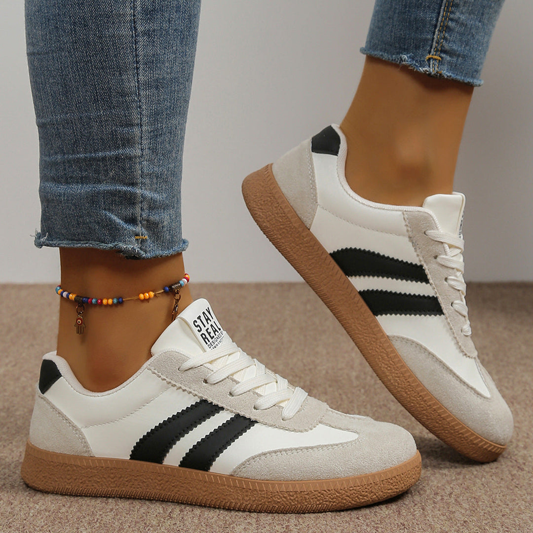 Damen Sneakers im modernen Sportdesign mit bequemer Dämpfung