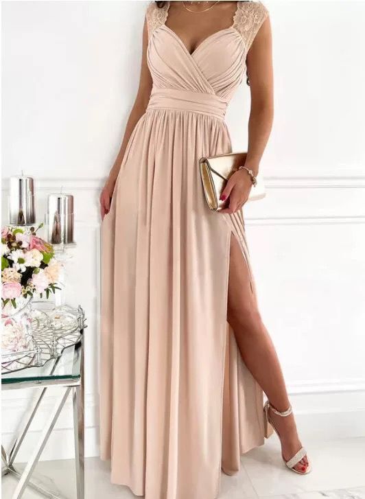 Damen Abendkleid mit Elegantem V-Ausschnitt und Rüschendetails
