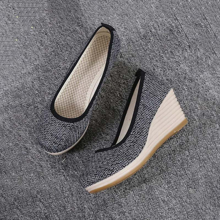 Lässige Keilschuhe